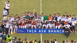 622_343c033d-c6c4-36fa-be13-f67d385e8c69-300x169 Nos pênaltis, Flamengo perde Taça Asa Branca para o Ceará