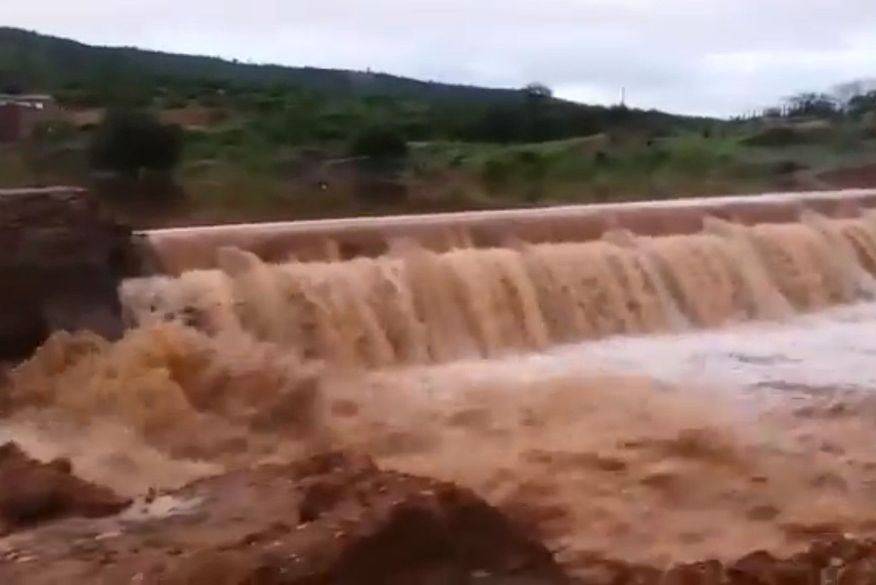 barragem_-_carrapateira-1 Barragem rompe no Sertão do Estado após receber recarga de água das chuvas