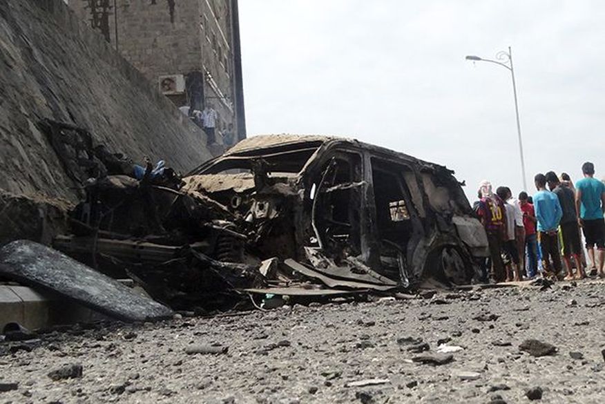 iemen Duplo atentado com carro-bomba em quartel mata seis pessoas no Iêmen