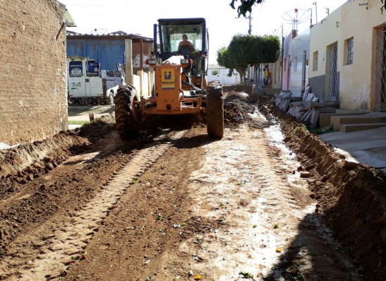 timthumb-16 Prefeitura de Monteiro inicia mais obras de pavimentação em cinco ruas da cidade