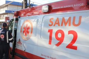 samu-ambulancia_foto-walla_santos-300x200 Acidente de moto deixa homem ferido em Sumé