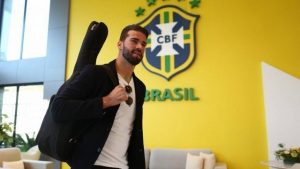 xalisson.jpg.pagespeed.ic_.kTY6BjNzxE-300x169 Goleiro Alisson se junta aos companheiros na seleção brasileira para Copa de 2018
