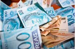 dinheiro-pis-pasep-close-300x195 Prefeituras da Paraíba recebem mais de R$ 78,7 milhões de FPM nesta sexta-feira