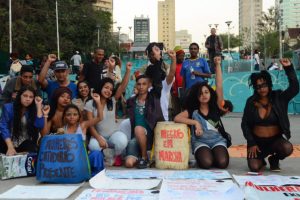 Mulheres-Negras-Rovena-Rosa-Agência-Brasil-696x463-300x200 Mulheres negras de JP saem em cortejo contra o racismo