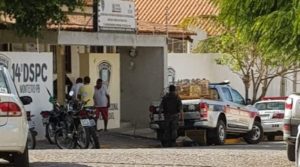 ibama-300x167 Em Monteiro: Polícia Ambiental encontra aves em cativeiro e multa dono em R$ 40,00 mil
