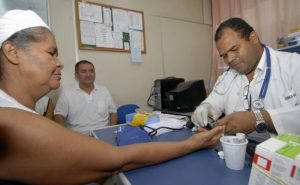 Cubanos-Mais-Médicos-300x185 ‘Mais Médicos’ reabre oito vagas na Paraíba, incluindo cidade do Cariri, após desistências