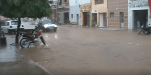 chuvas-520x260 Chove  forte em Monteiro no Cariri da Paraíba nesta segunda-feira