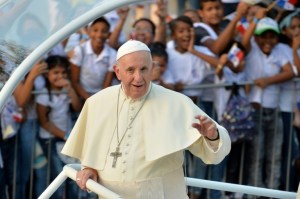 d6e9e0fdc17bec8d3a75fb88e784eb4a3b0d47a4 Papa Francisco pede paz para os venezuelanos