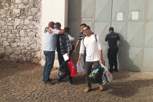 15495704585c5c919aad06a_1549570458_3x2_md-520x347 Brasileiros são soltos em Cabo Verde após 18 meses na prisão