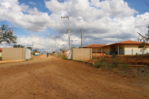 vila-da-transposição-monteiro-520x346 Transposição prejudica mais de 60 famílias em Monteiro