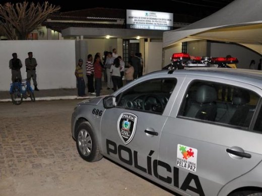 delegacia_de-policia-de-monteiro-520x390 Em Monteiro: Polícia Civil deflagra operação “PC 27” e prende acusado de estrupo e menor suspeito de furto.