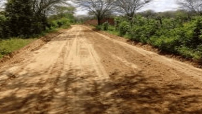 estrada-zona-rural-monteiro-691x390 Prefeitura de Monteiro realiza manutenção de estradas na zona rural