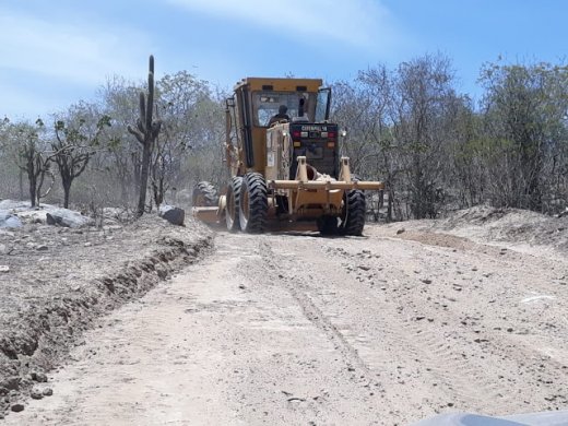 estradas-520x390 Deputado levanta suspeita de desvio de dinheiro na Paraíba em construção de estradas