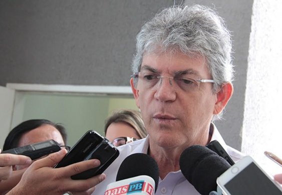 1-666-563x390 Ricardo volta a criticar gestão Bolsonaro e denuncia: ‘Venderam aeroporto pela metade do preço de um avião’