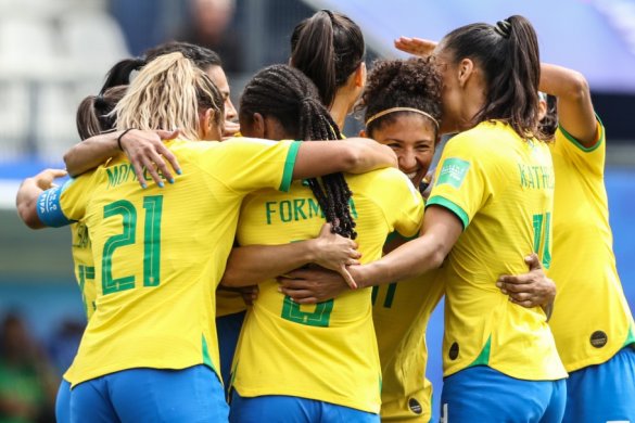 20190609165733_880-585x390 Vale vaga! Seleção Brasileira Feminina enfrenta a Itália pela Copa do Mundo