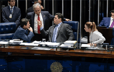 veneziano-mp Fraudes no INSS: Daniella e Maranhão dizem sim para MP de Bolsonaro e Veneziano vota contra