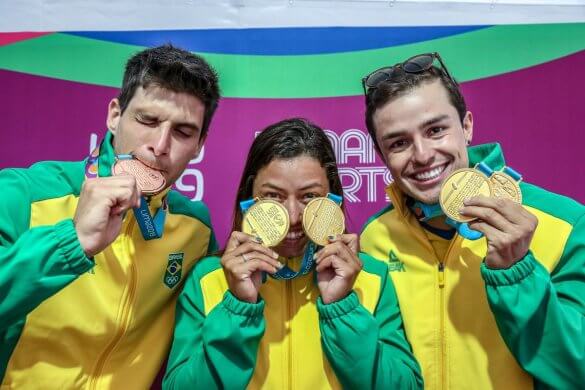 48457856712_b06f920386_k-585x390 Pan: Brasil conquista quatro ouros em dia de mais de 10 medalhas