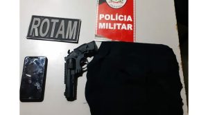 003-43 Polícia prende casal suspeito de praticar assalto em Monteiro