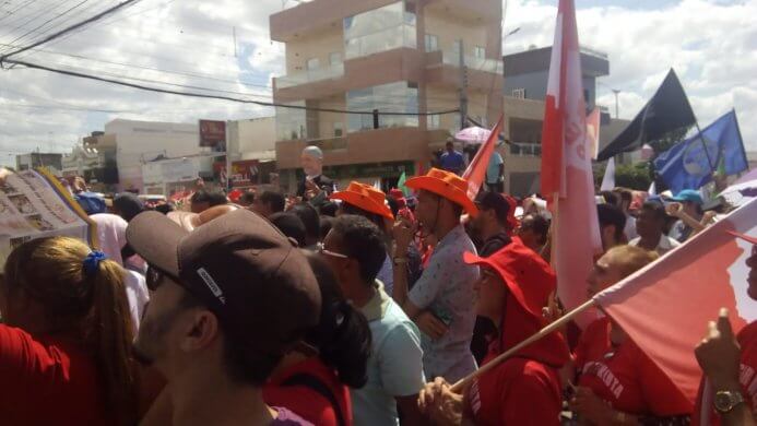 600d8aff-f03c-4518-a1c5-547c17299954-693x390 Poucas pessoas comparecem ao ato do "SOS Transposição" em Monteiro