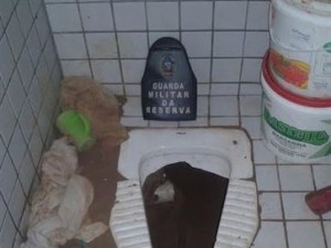 15862136280003622710000-300x225 Detentos cavam túnel por dentro de vaso sanitário para fugir de cadeia pública na PB
