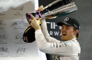 esportes29111700_gd-300x197 Rosberg bate Hamilton pela terceira vez seguida e fecha o ano com vitória
