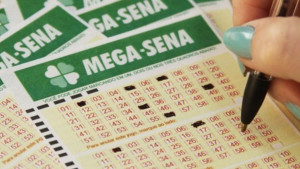 mega-sena-vencedor-300x169 Mega-Sena sai para aposta única: prêmio é de R$ 205 milhões