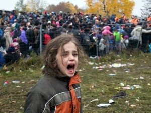 aptopix_slovenia_migrants_darko_bandic_ap_1-300x225 Meio milhão de sírios podem ser reassentados na Europa, diz Hungria
