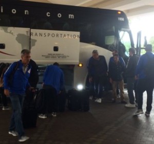 chegada-300x281 Após susto em voo, Corinthians chega a Orlando para disputar torneio
