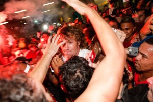 frm20160112332-300x200 Chegada de Lugano enlouquece multidão em Cumbica: "Não mereço"