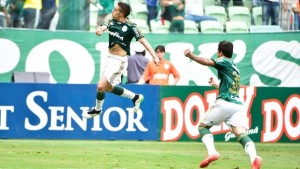 palmeiras-300x169 Palmeiras vence XV com golaço de Jesus e põe fim a jejum de vitórias