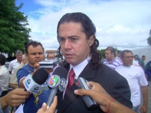 veneziano-1-300x225 Deputado sugere conversa entre RC e Maranhão e diz que irá trabalhar contra rompimento