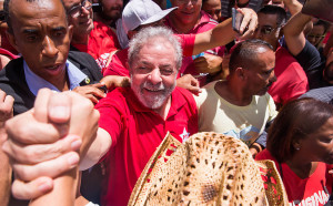 593046-970x600-1-1-300x186 Lula aceita convite de Dilma e assumirá Casa Civil