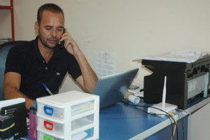 DSC_3949-300x200 Prefeitura de São João do Tigre paga servidores dentro do mês trabalhado