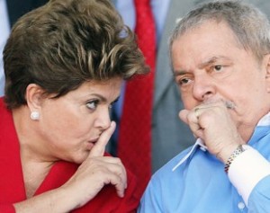 Lula-e-Dilma-310x245-300x237 Dilma Rousseff convida Lula para a Casa Civil