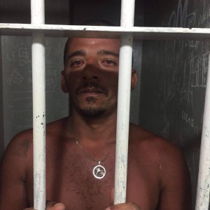13082095_1238009986210479_2095635471_n-300x300 Ex-prefeito caririzeiro reage a assalto e imobiliza assaltantes em João Pessoa
