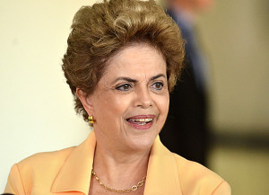 160978-300x217 Relator de comissão anuncia parecer favorável ao impeachment de Dilma