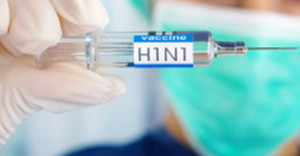 h1n1-300x156 Secretaria de Saúde começa a aplicar vacina contra vírus H1N1 em Monteiro