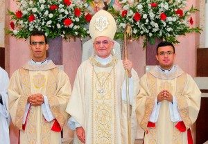 ordenacao_emanuel_nova-300x208-300x208 Diocese de Campina Grande ganhará dois novos padres nesta quinta; um deles é do Cariri