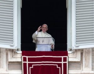 Francisco-300x237 Papa: bispos poderão ser destituídos por negligência em pedofilia