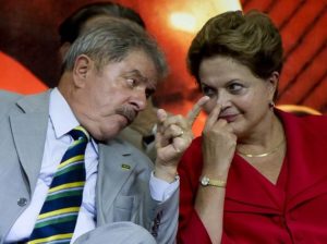 28042016183755-300x224 Dilma e Lula discutem "programa da volta" com eixos para o governo