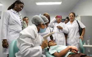 313317-970x600-1-300x186 Programa Mais Médicos é provisório, diz Ricardo Barros, ministro da Saúde