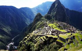 download Turista alemão cai em abismo de 200 metros ao tirar foto em Machu Picchu