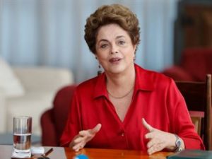 16782136280003622710000-300x225 Dilma pede em São Paulo resistência contra o impeachment