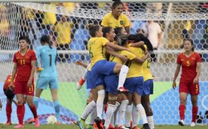 627183-970x600-1-300x186 Seleção feminina de futebol estreia com vitória e sai aplaudida do Engenhão