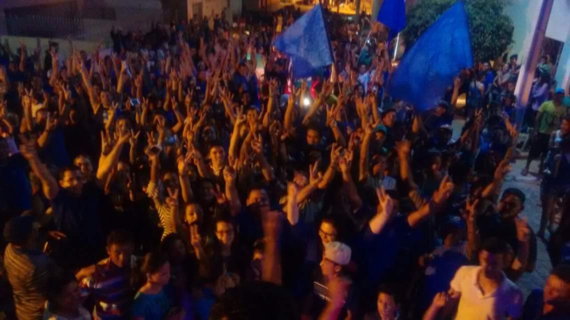 726ba6ff-356e-4ddb-8dc4-7b4f9f8c7b35 Em livramento: Encontrão Onda Azul Jovem reúne uma multidão em apoio a reeleição de Carmelita Ventura (PR)