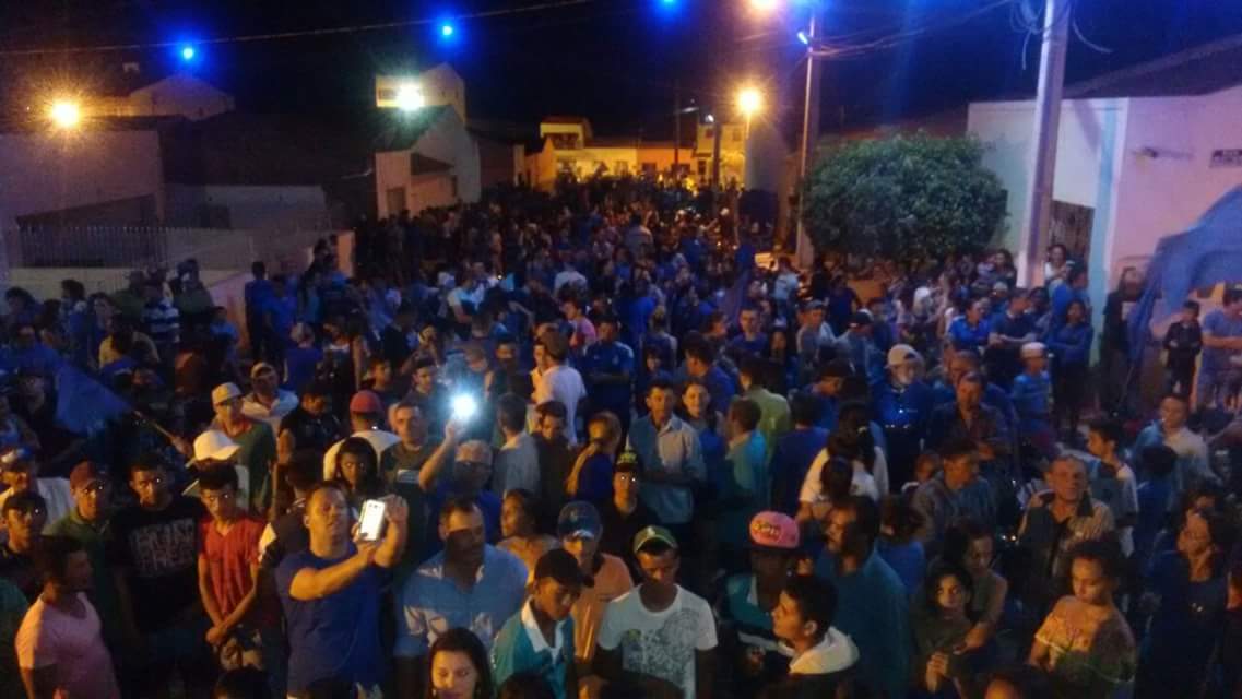 b7496fa4-4401-4641-9433-b2a0e700a30f Onda Azul invade as Ruas de Livramento