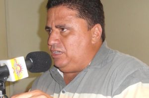 14483372_1075811345859919_2060975083_n-300x199 Em decisão unânime, TRE mantém o registro de Silvano Dudu, candidato a prefeito de Caraúbas