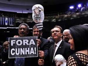 16851136280003622710000-1-300x225 Eduardo Cunha é cassado por 450 votos e perde o mandato