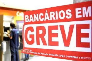 bancosgreve-300x200-300x200 Bancários rejeitam proposta e greve segue sem previsão de novas negociações