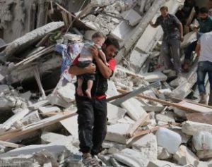 crianca3-310x245-300x237 Violentos combates ocorrem em Aleppo após noite de bombardeios